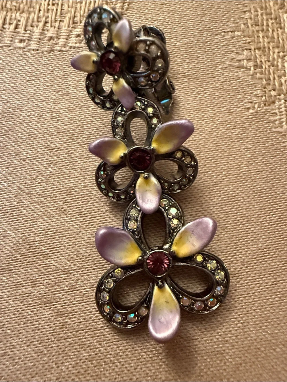 Joan Rivers Victorian style Pansy Drop Earrings clip on